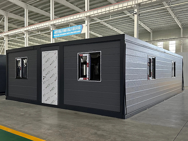 Double Winged Expansion Container Home