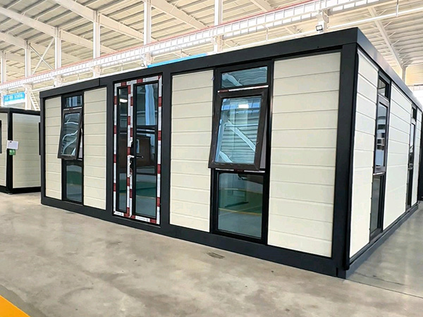Expansion House