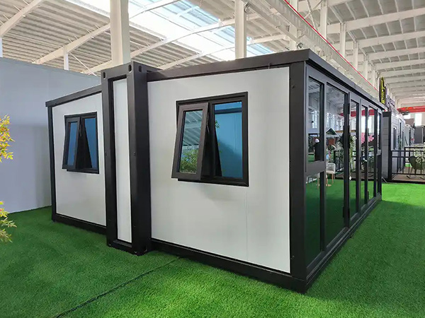Folding Expansion House